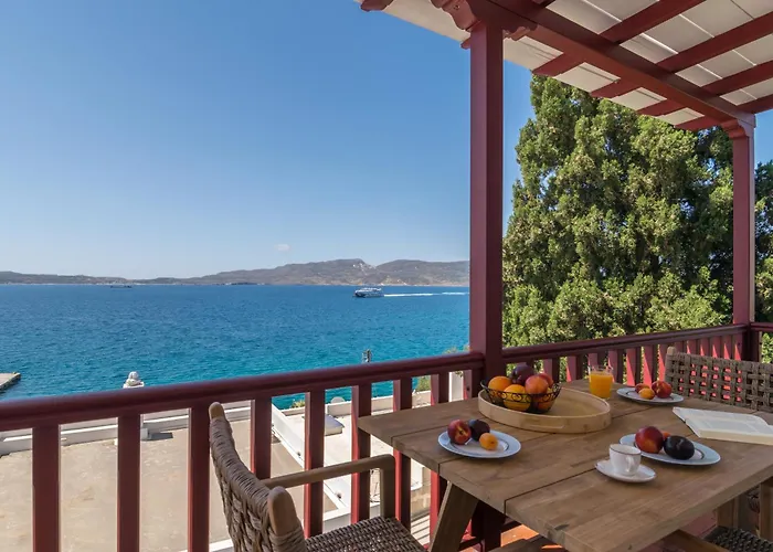 Vitalis Residences - Haven Адамас